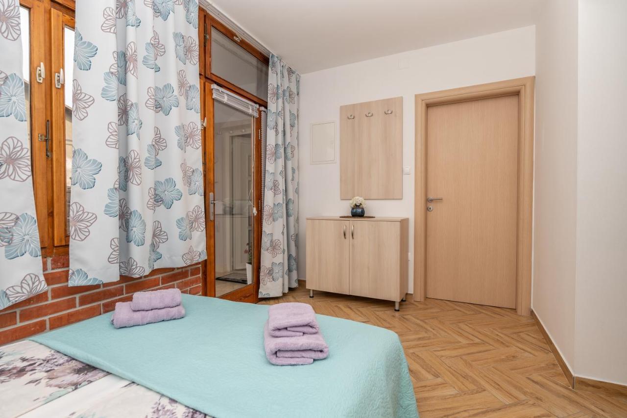 Apartman Karmen Makarska Exterior foto